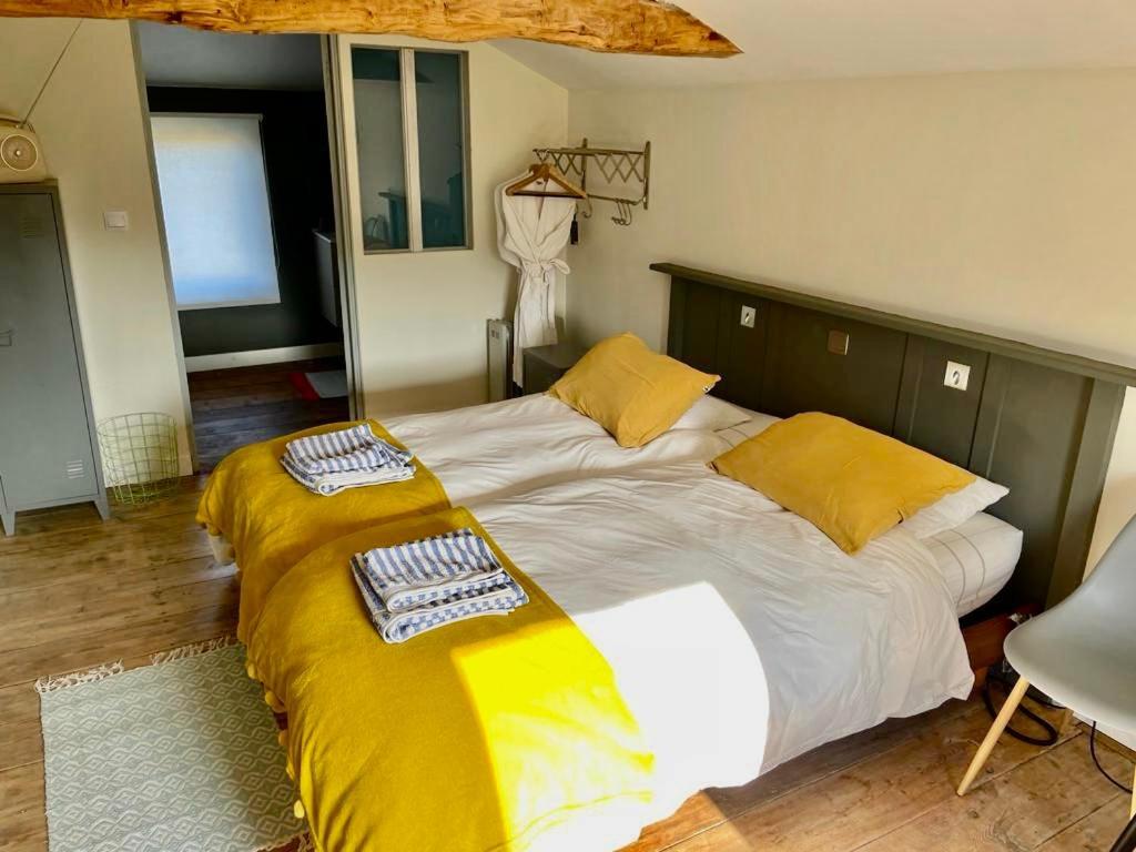La Rive Chambre D Hotes The Riverside Retreat Жарнак Екстериор снимка